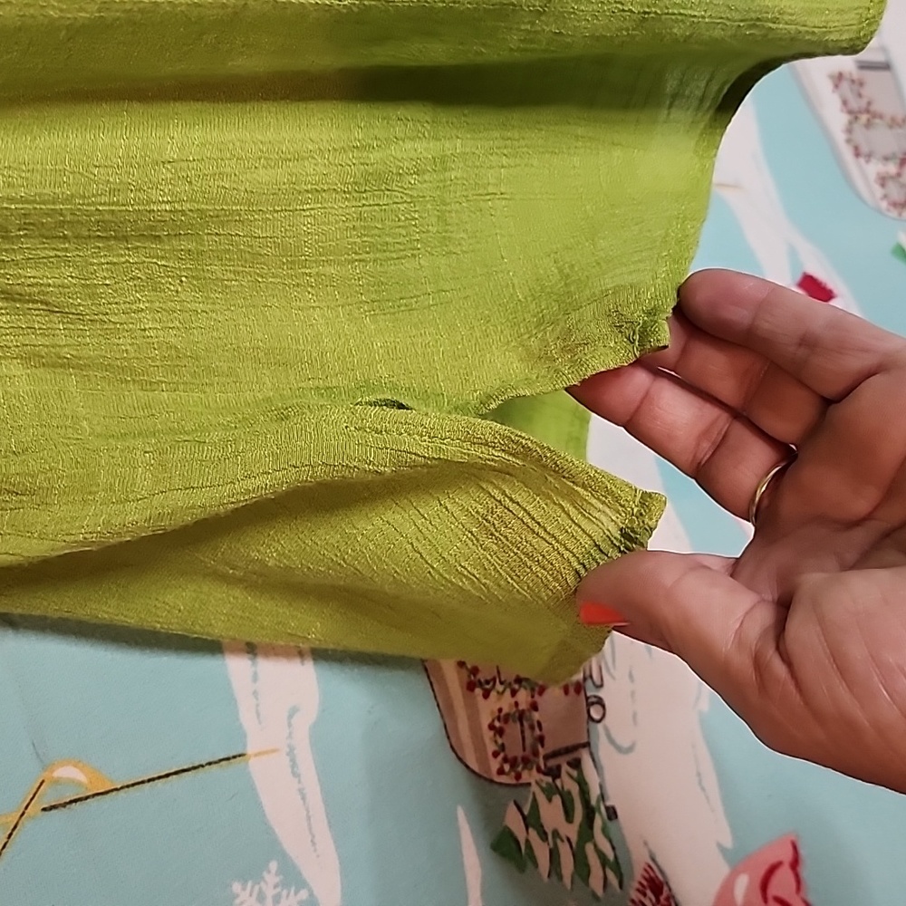 Fundamental Things size XL embroidered front V neck sleeveless top - Picture 3 of 7